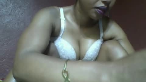 Snapshot of loveinlife750427 chatting on February 26, 4:30 am loveinlife750427 online show from February 26, 4:30 am