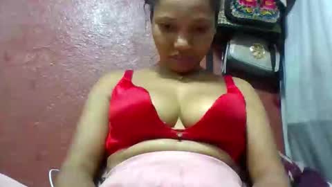 loveinlife750427 online show from April 25, 3:42 am