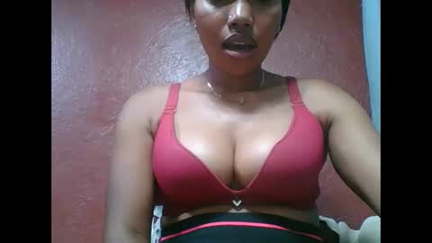 loveinlife750427 online show from November 17, 7:09 am