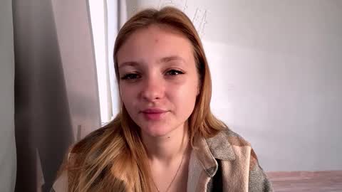 Ella online show from December 20, 7:12 am