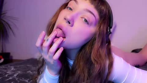 Elsa online show from February 2, 4:26 am