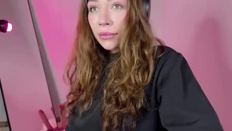 Elsa online show from March 2, 4:29 am