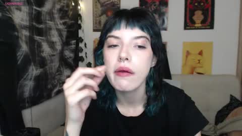 Snapshot of lovely_cass chatting on September 15, 3:48 am Cassie online show from September 15, 3:48 am