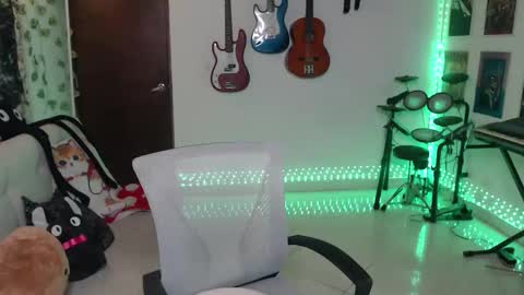 Cassie online show from October 26, 10:05 pm