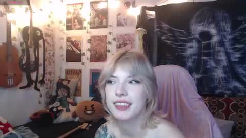 Cassie online show from June 25, 4:56 am