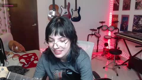 Snapshot of lovely_cass chatting on October 8, 2:27 am Cassie online show from October 8, 2:27 am