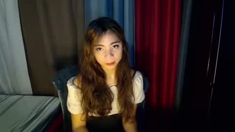 Snapshot of lovely_cummerx chatting on September 18, 12:42 am JAM online show from September 18, 12:42 am
