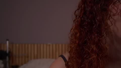 Snapshot of lovely_emma18 chatting on January 23, 12:19 pm Emma online show from January 23, 12:19 pm