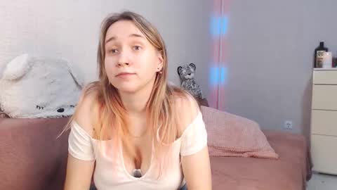 Lovely Hayley online show from December 1, 10:12 pm