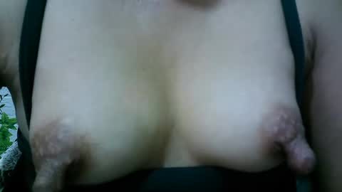 Snapshot of lovely_lady79 chatting on December 10, 12:06 am lovely_lady79 online show from December 10, 12:06 am