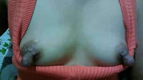 Snapshot of lovely_lady79 chatting on December 13, 8:58 pm lovely_lady79 online show from December 13, 8:58 pm