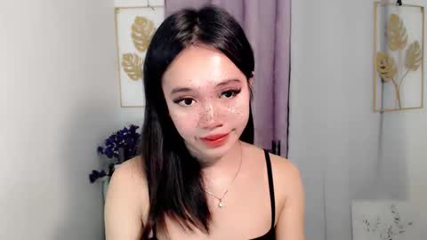lovely_lianne online show from April 23, 11:40 pm