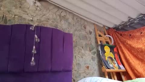 Maya online show from November 17, 3:13 pm