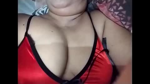 lovely_orchid online show from May 16, 1:21 pm