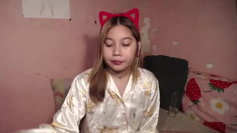 sandy online show from April 19, 3:12 pm