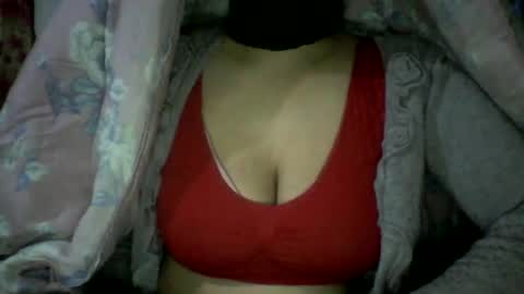 Snapshot of lovely_sweet_girl chatting on January 6, 11:42 pm katrina follow me guys online show from January 6, 11:42 pm