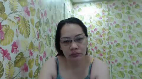 lovelyasiancutie online show from November 15, 9:05 pm