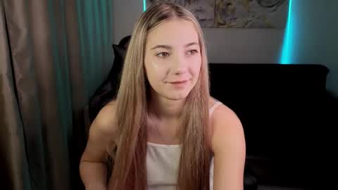 lovelygracee online show from January 15, 6:25 pm