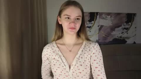 lovelygracee online show from November 7, 2:11 pm