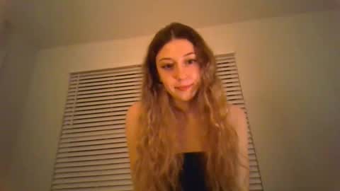 lana online show from May 22, 2:42 am
