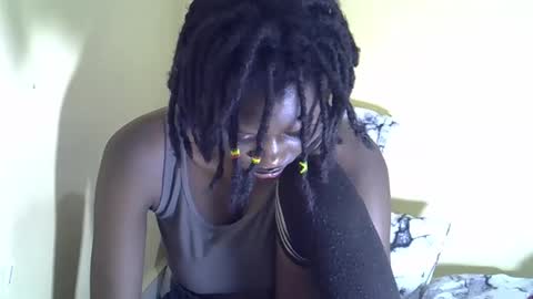 Snapshot of lovelymee2 chatting on September 27, 2:52 am lovelymee2 online show from September 27, 2:52 am