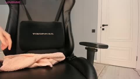 Mikky online show from April 23, 3:25 am