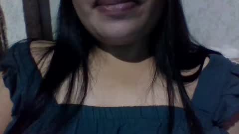 Snapshot of lovelymocha27 chatting on January 15, 7:01 pm lovelymocha27s online show from January 15, 7:01 pm