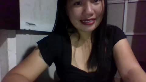 Snapshot of lovelymocha27 chatting on September 12, 2:24 pm lovelymocha27s online show from September 12, 2:24 pm