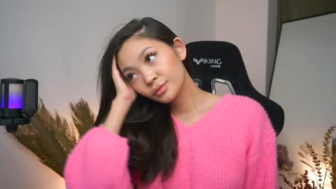 Snapshot of lovelynightt chatting on January 23, 5:31 pm kim online show from January 23, 5:31 pm