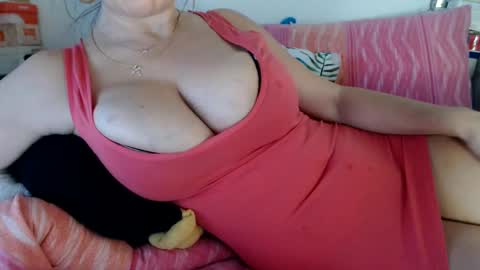 Snapshot of lovelywoman22 chatting on February 13, 4:07 pm lovelywoman22 online show from February 13, 4:07 pm