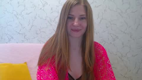 Snapshot of lovepeanutgirl chatting on February 9, 2:07 pm Mary Love online show from February 9, 2:07 pm