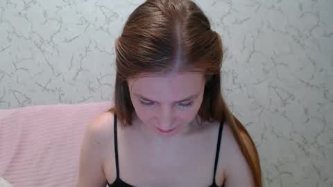 Snapshot of lovepeanutgirl chatting on October 9, 5:06 pm Mary Love online show from October 9, 5:06 pm