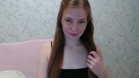Snapshot of lovepeanutgirl chatting on October 16, 2:41 pm Mary Love online show from October 16, 2:41 pm