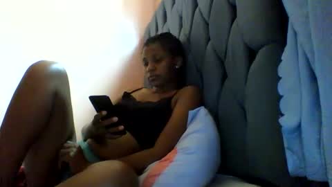 lovergal257 online show from September 24, 7:18 am