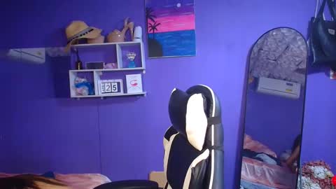 JANE loves you online show from April 25, 1:41 pm