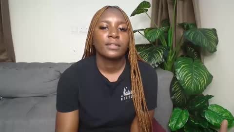 loyalcutie online show from April 25, 5:54 am