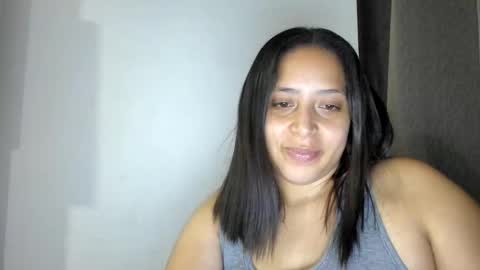 Lucy online show from May 13, 3:12 am