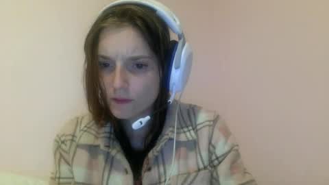 Luci Layne online show from July 15, 3:33 am
