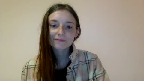Luci Layne online show from June 20, 1:25 pm