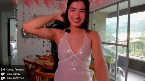 Lu   Intagramsandy fireeyes online show from February 1, 3:44 pm