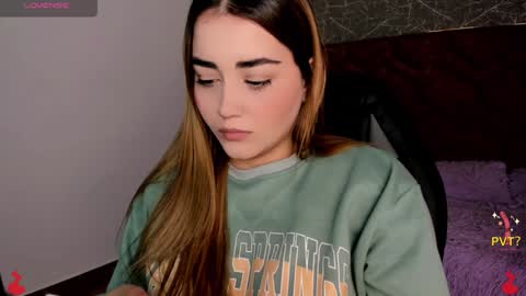 Snapshot of lucia_star_ chatting on January 15, 7:23 pm lucia star online show from January 15, 7:23 pm