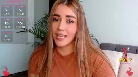 Snapshot of lucia_star_ chatting on October 16, 9:06 pm lucia star online show from October 16, 9:06 pm