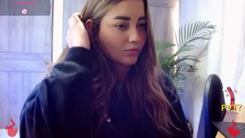 lucia star  online show from February 3, 3:39 pm