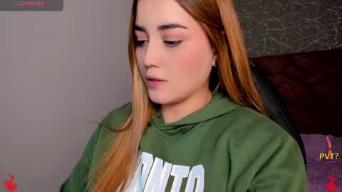 Snapshot of lucia_star_ chatting on January 30, 7:26 pm lucia star online show from January 30, 7:26 pm