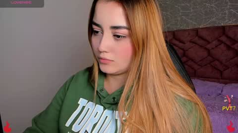 Snapshot of lucia_star_ chatting on January 23, 8:02 pm lucia star online show from January 23, 8:02 pm