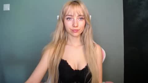 Lucy online show from April 22, 12:13 pm