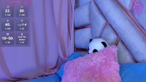 LuciaJhonnes online show from November 6, 11:21 pm