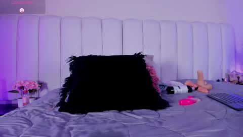 Lisseth  online show from October 4, 1:44 am