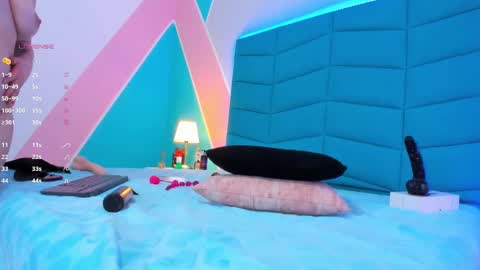 Snapshot of luciana_brown_ chatting on January 22, 8:17 pm luciana_brown_ online show from January 22, 8:17 pm