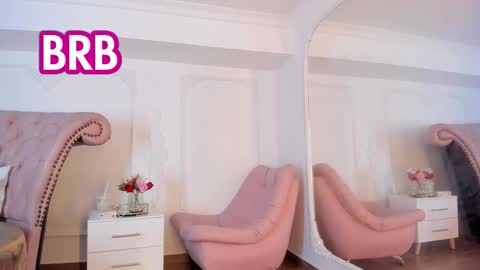 Snapshot of luciana_roa chatting on October 8, 8:57 pm Luciana online show from October 8, 8:57 pm